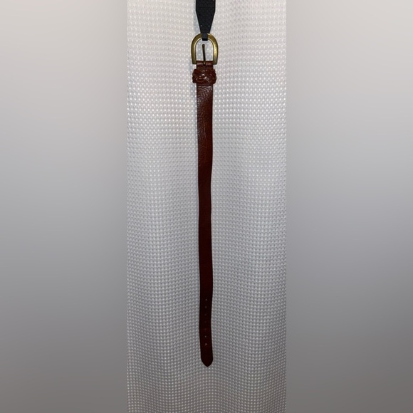 Women’s vintage TRISTAN & ISEUT genuine leather belt size small - Picture 2 of 14